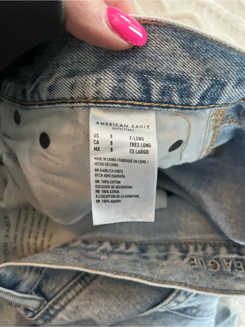 American Eagle Outfitters Light Wash 90’s Boyfriend Jeans Women’s Size 8 - Picture 9 of 16